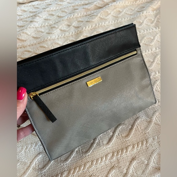 Estée Lauder Cosmetic Makeup Bag, Like New! Gray & black, Gold Zipper - Picture 7 of 12